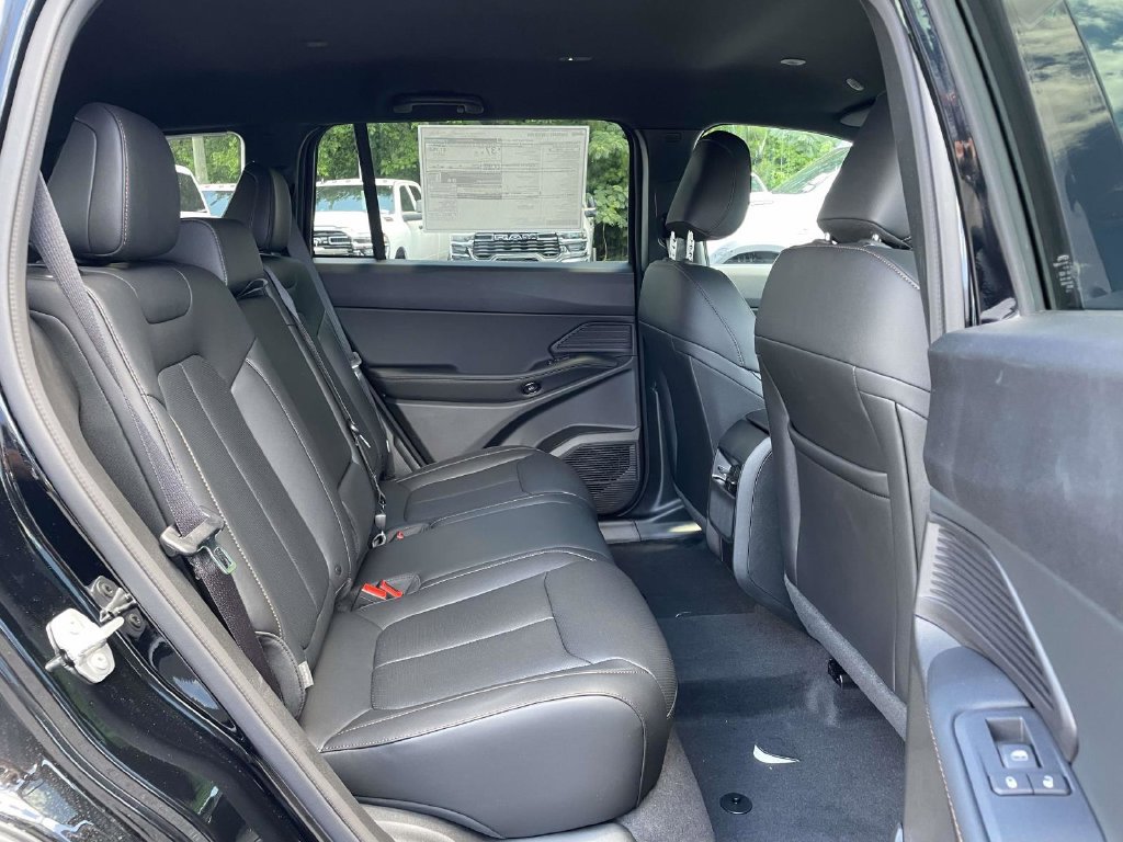 New 2026 Jeep Cherokee Limited AWD/4WD image 17