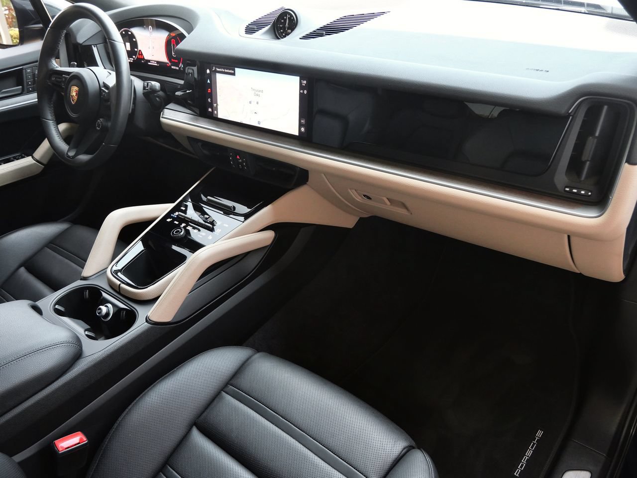 Used 2024 Porsche Cayenne Coupe AWD/4WD image 21