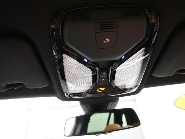 Used 2023 BMW X5 xDrive40i w/ Premium Package AWD/4WD image 12