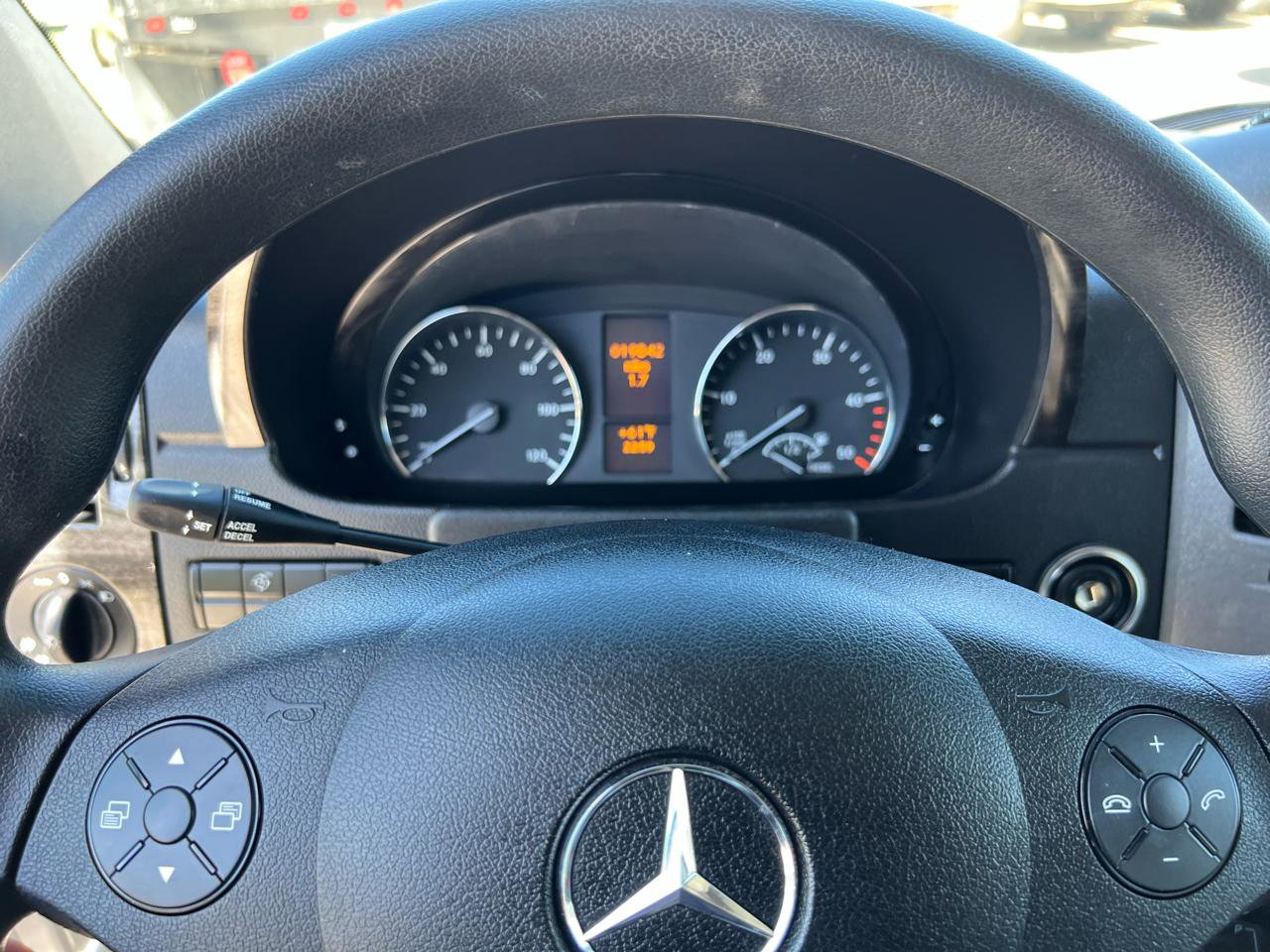 Used 2016 Mercedes-Benz Sprinter 3500 image 25