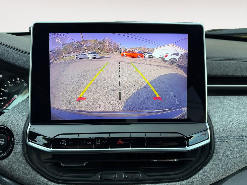 Used 2022 Jeep Compass Latitude image 9