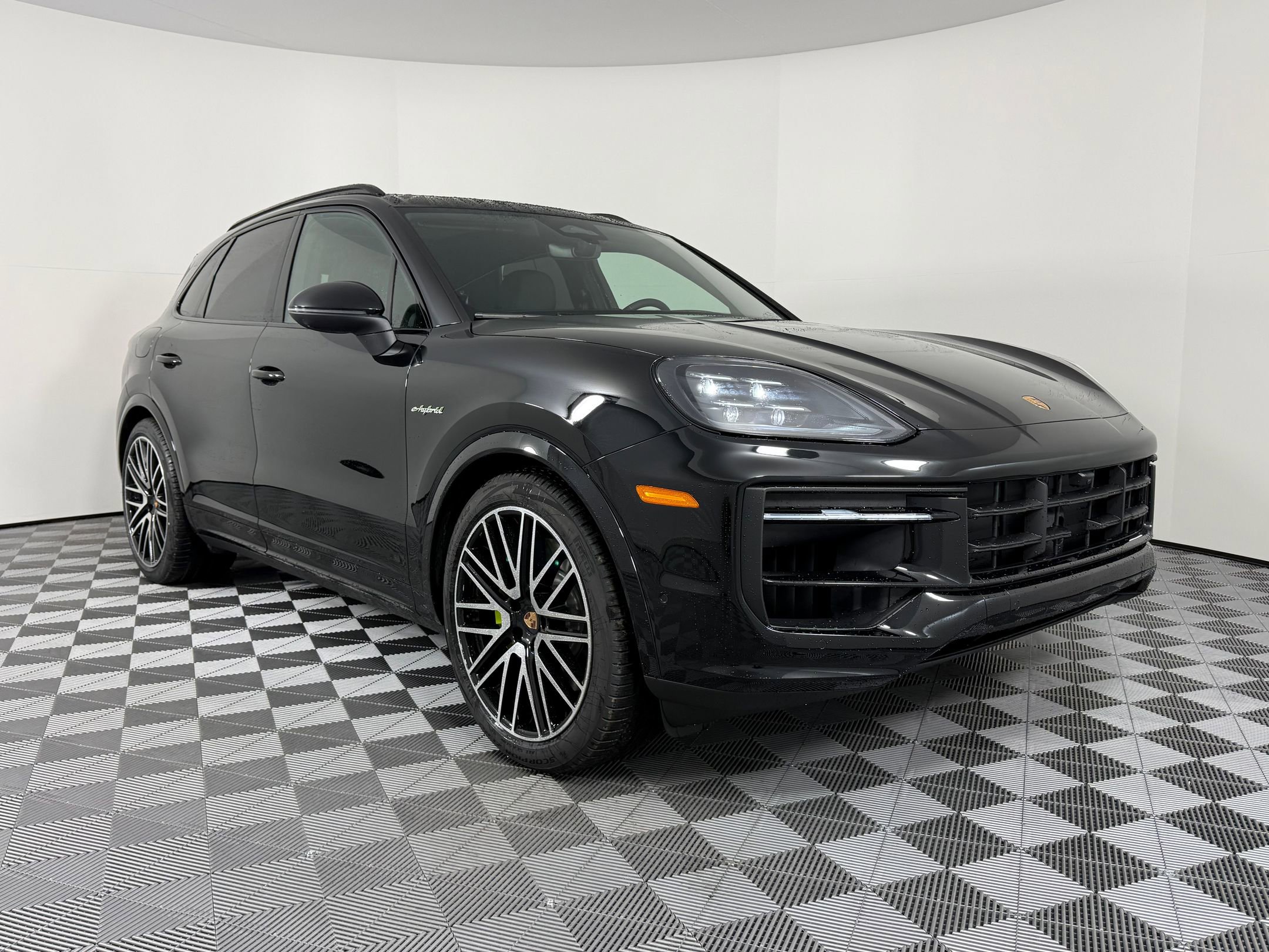 New 2026 Porsche Cayenne S image 7
