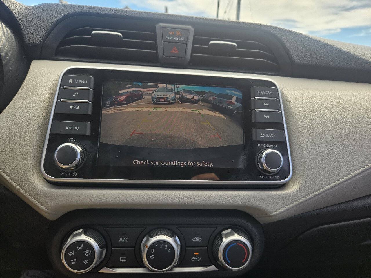 Used 2021 Nissan Versa SV FWD image 42