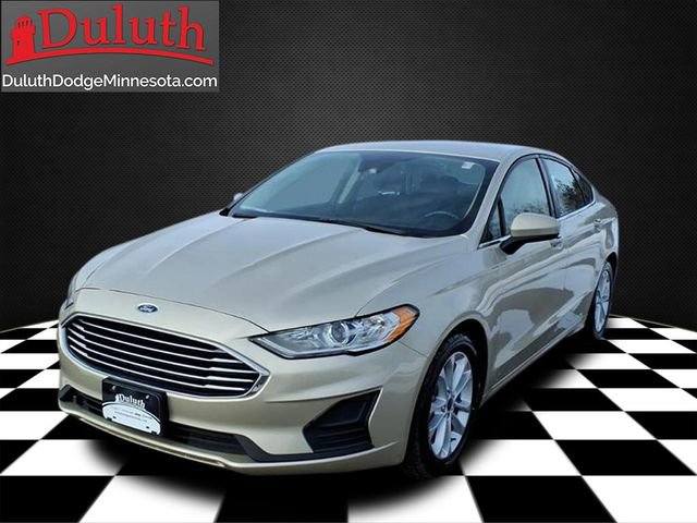 Used 2019 Ford Fusion SE image 1