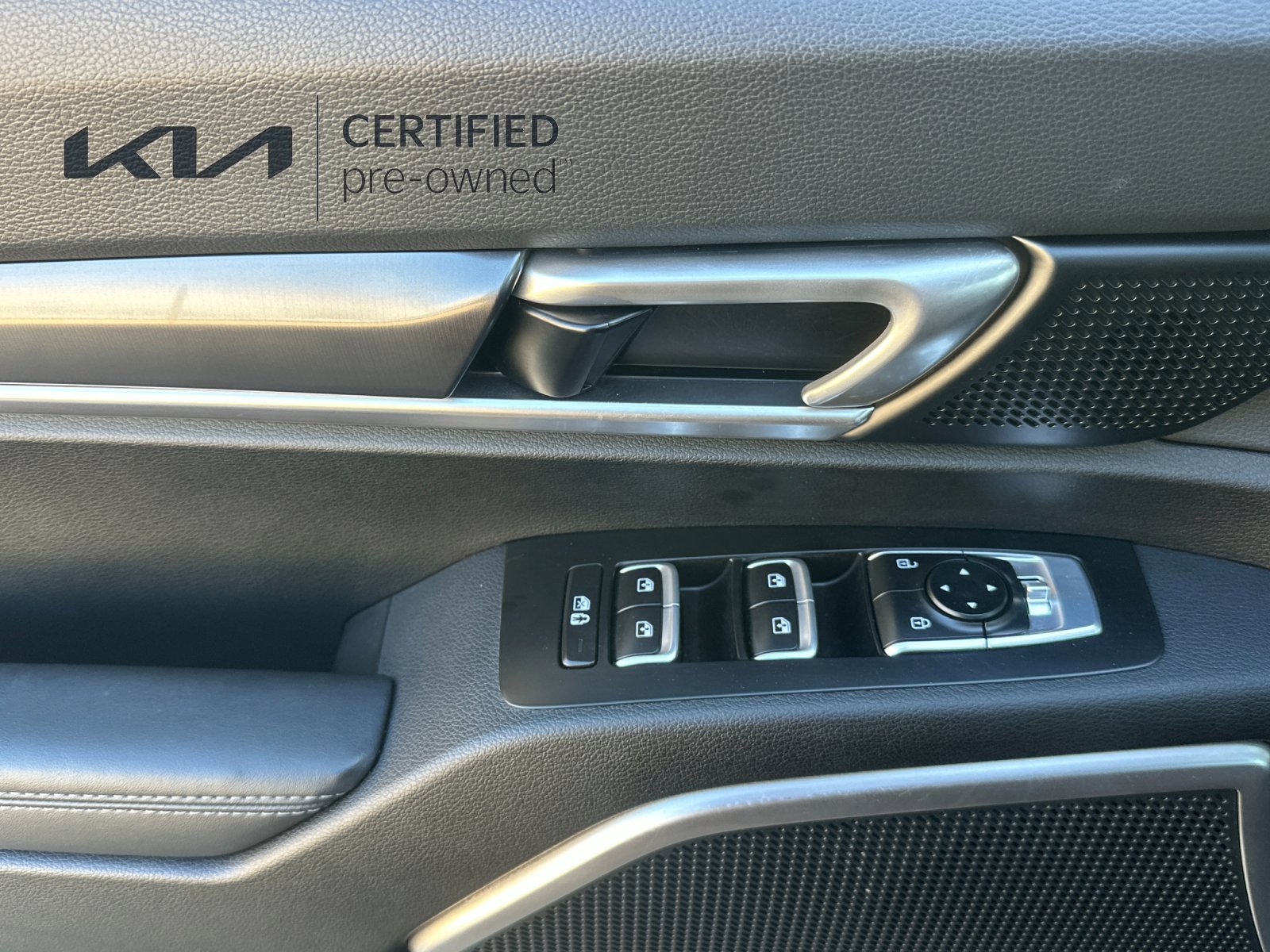 Certified 2024 Kia Telluride S w/ S Sunroof Package AWD/4WD image 12