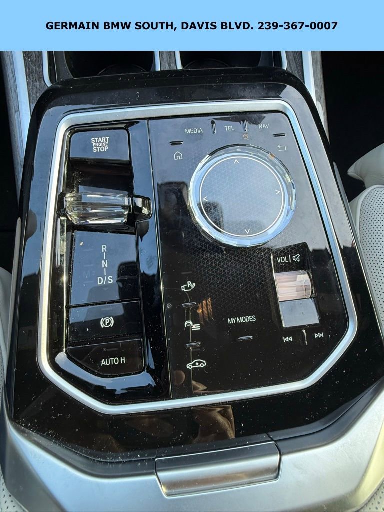 Certified 2025 BMW 760i xDrive w/ Executive Package image 22
