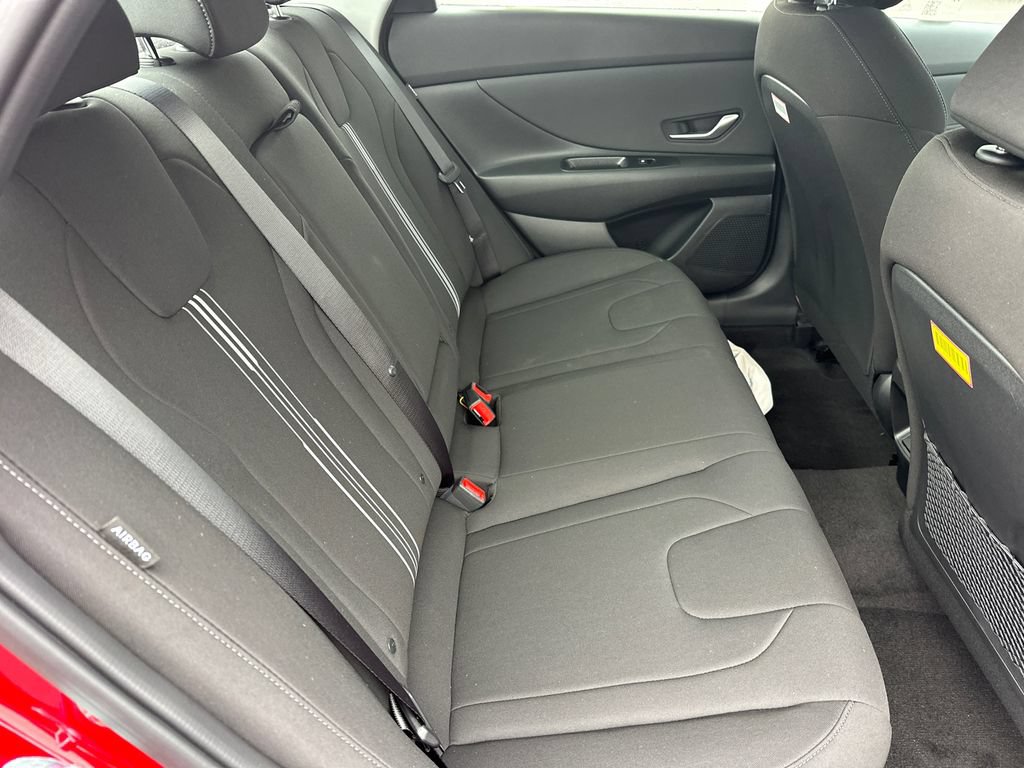 New 2025 Hyundai Elantra SEL FWD image 16