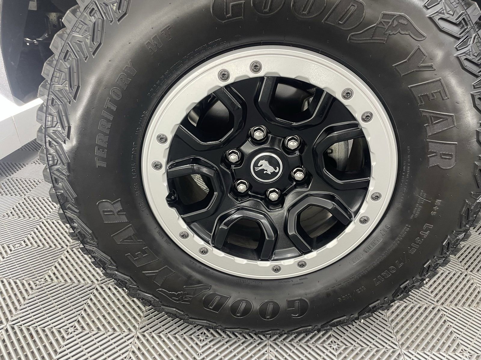 Used 2023 Ford Bronco Outer Banks w/ Sasquatch Package image 16