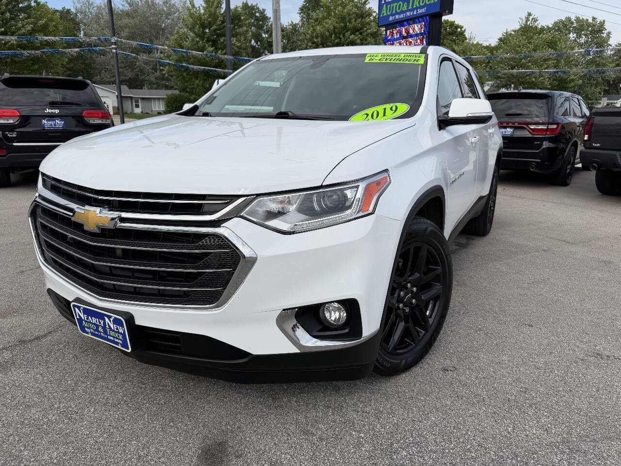 Used 2019 Chevrolet Traverse LT