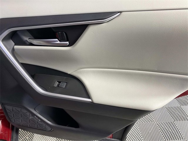 Used 2025 Toyota RAV4 XLE image 27