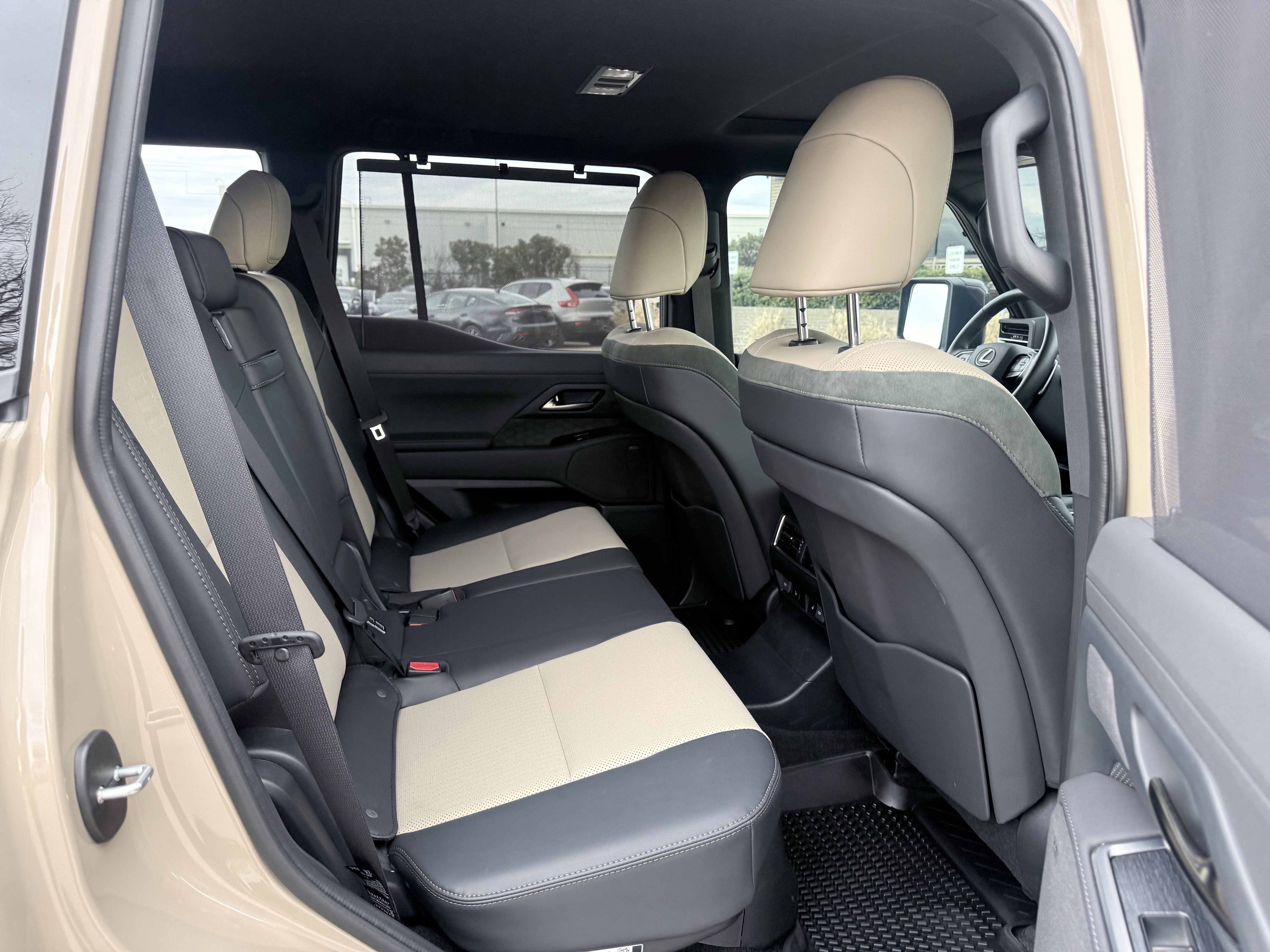 Used 2025 Lexus GX 550 image 50