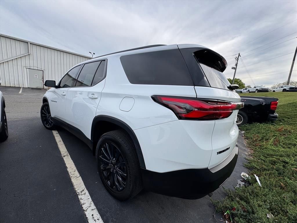 Used 2023 Chevrolet Traverse RS image 8