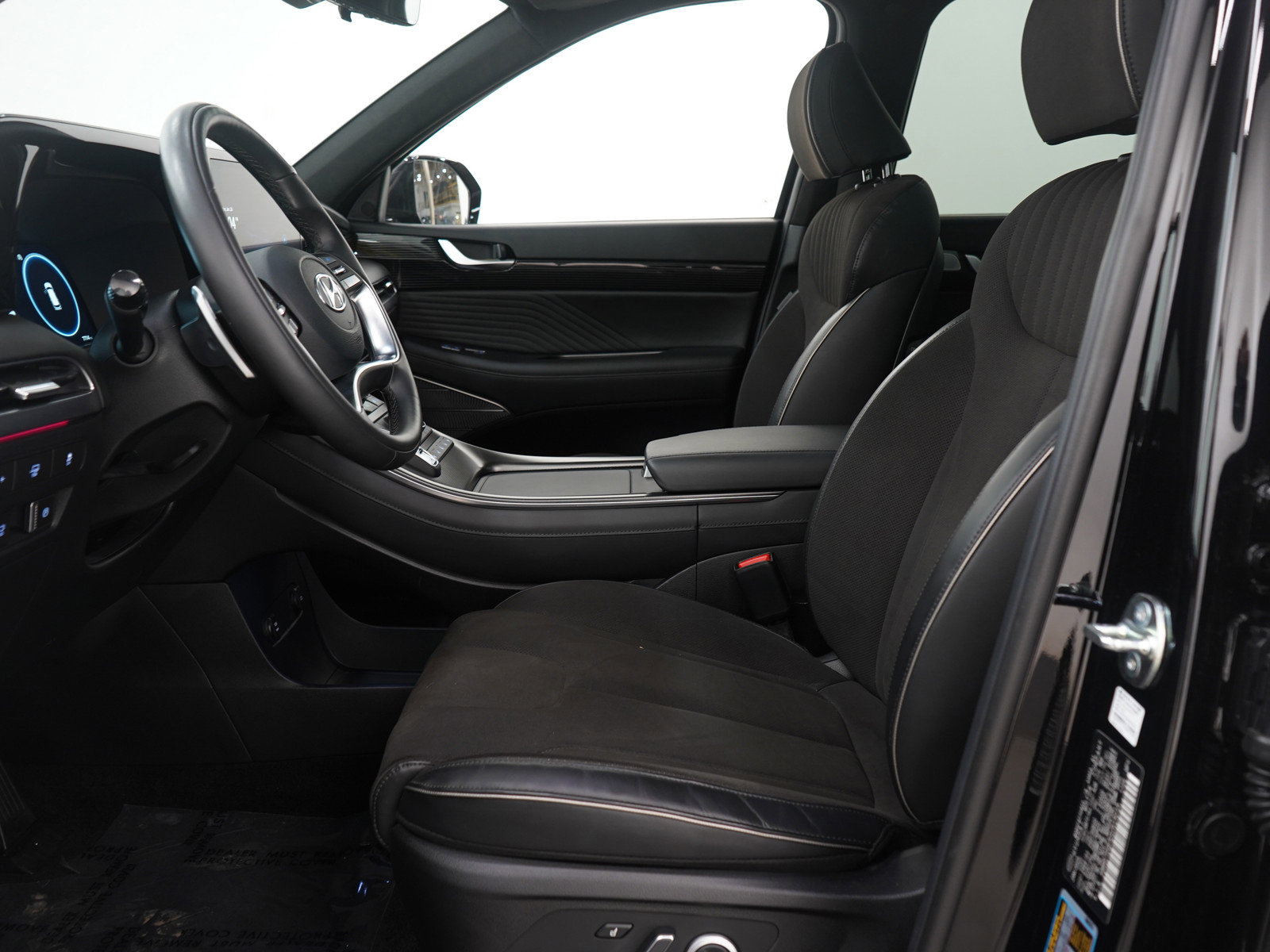 Used 2025 Hyundai Palisade Calligraphy image 27