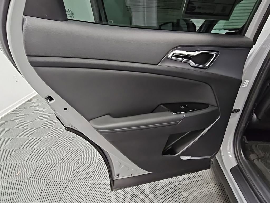 Used 2023 Kia Sportage SX image 37