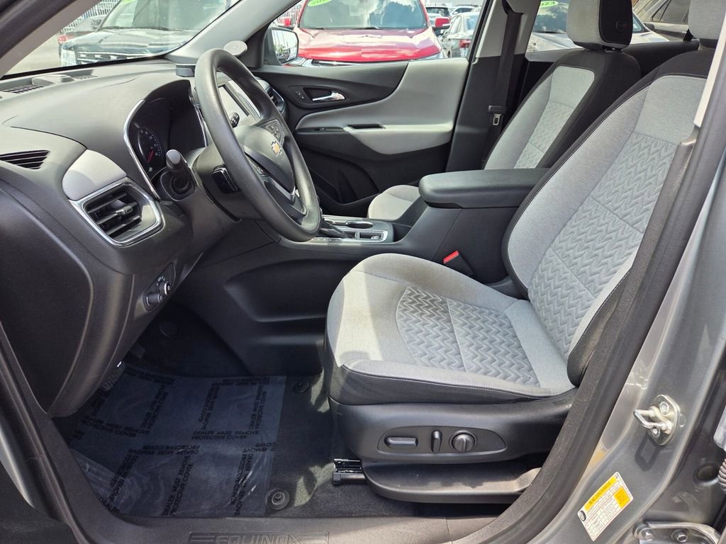 Used 2023 Chevrolet Equinox LT FWD image 4