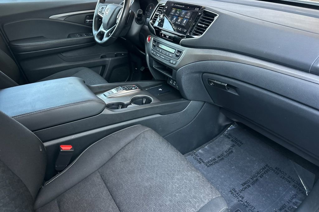 Certified 2024 Honda Ridgeline Sport image 17