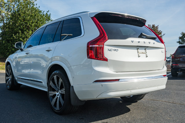 Used 2024 Volvo XC90 T8 Ultimate w/ Lounge Package AWD/4WD image 7