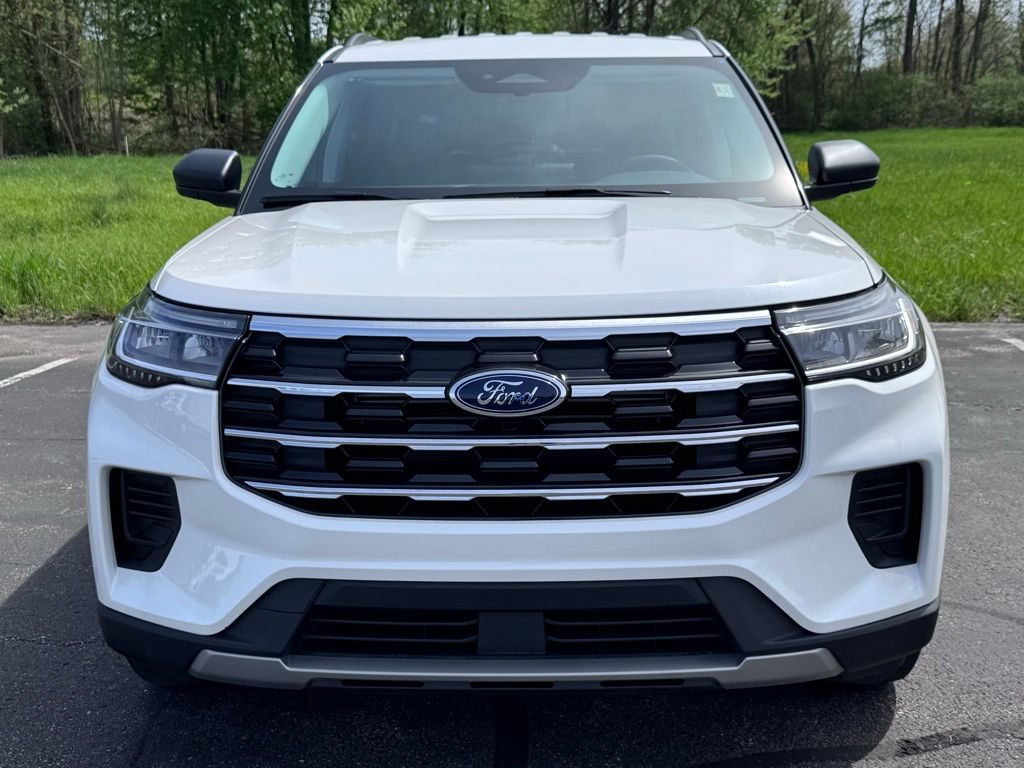 New 2026 Ford Explorer Active AWD/4WD image 3