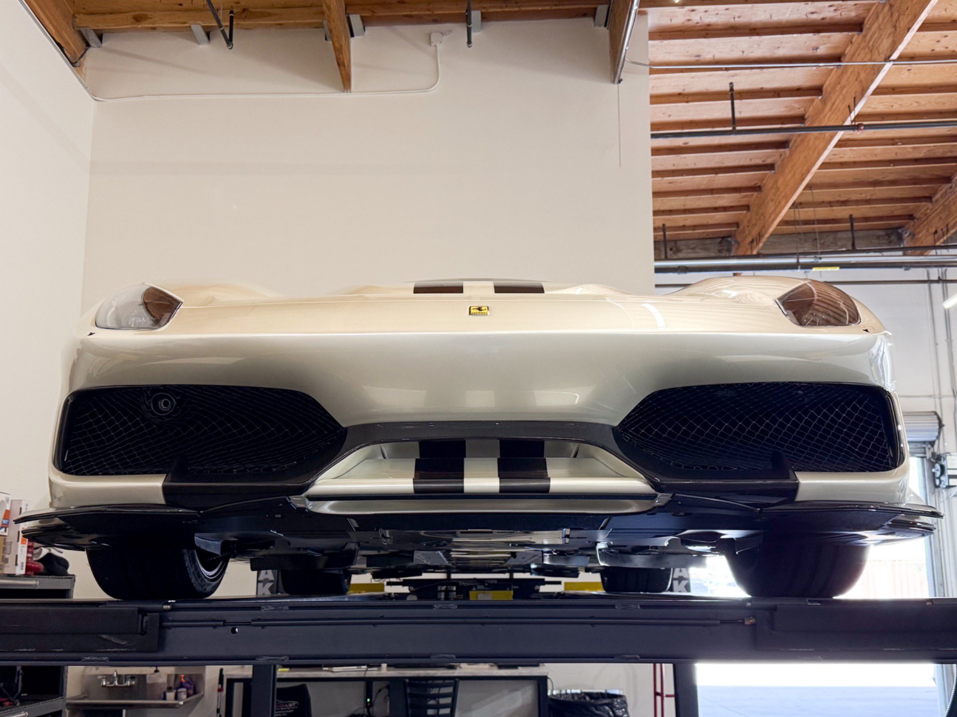 Used 2020 Ferrari 488 Pista Coupe RWD image 90