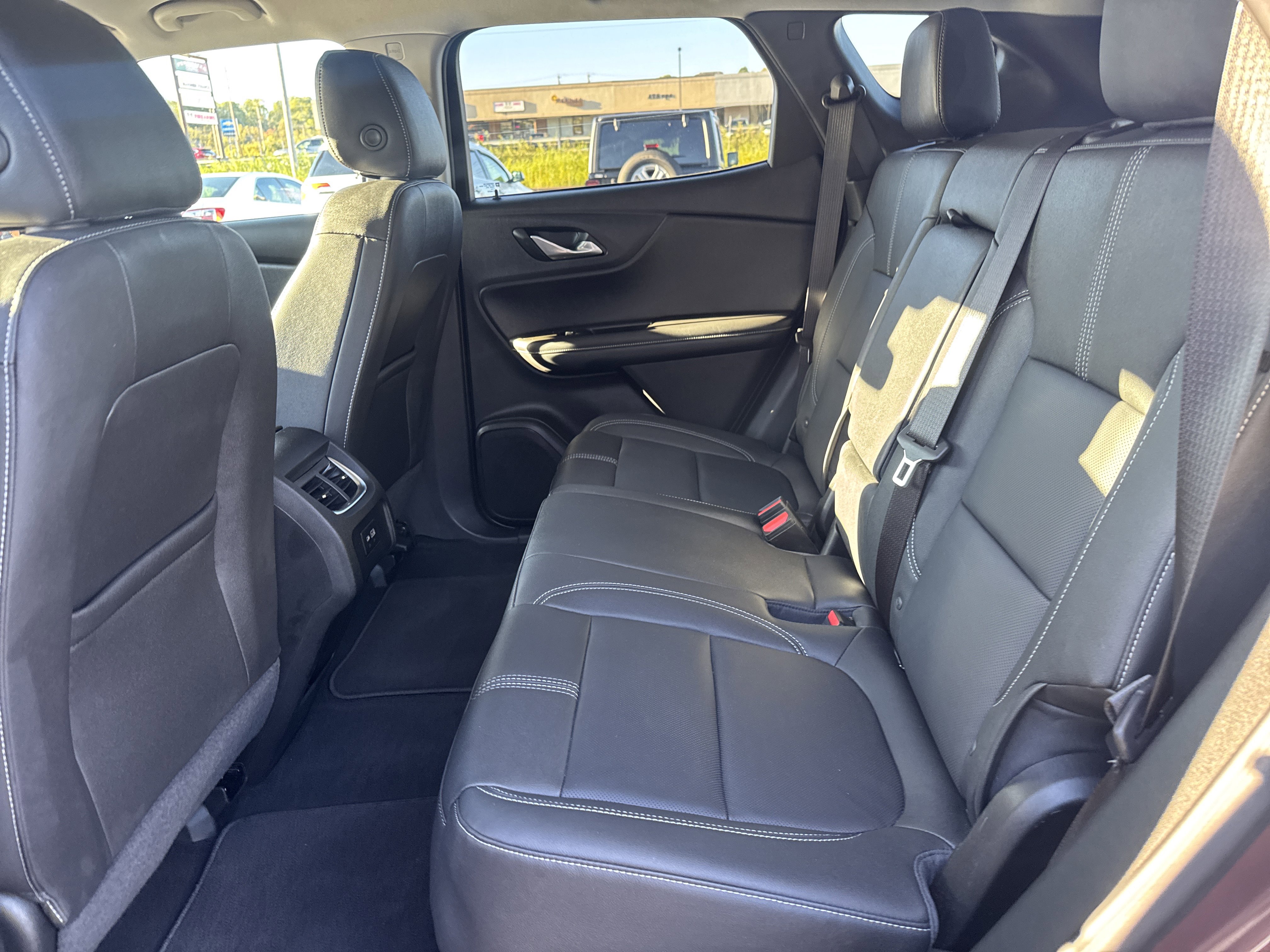 Used 2023 Chevrolet Blazer LT image 13