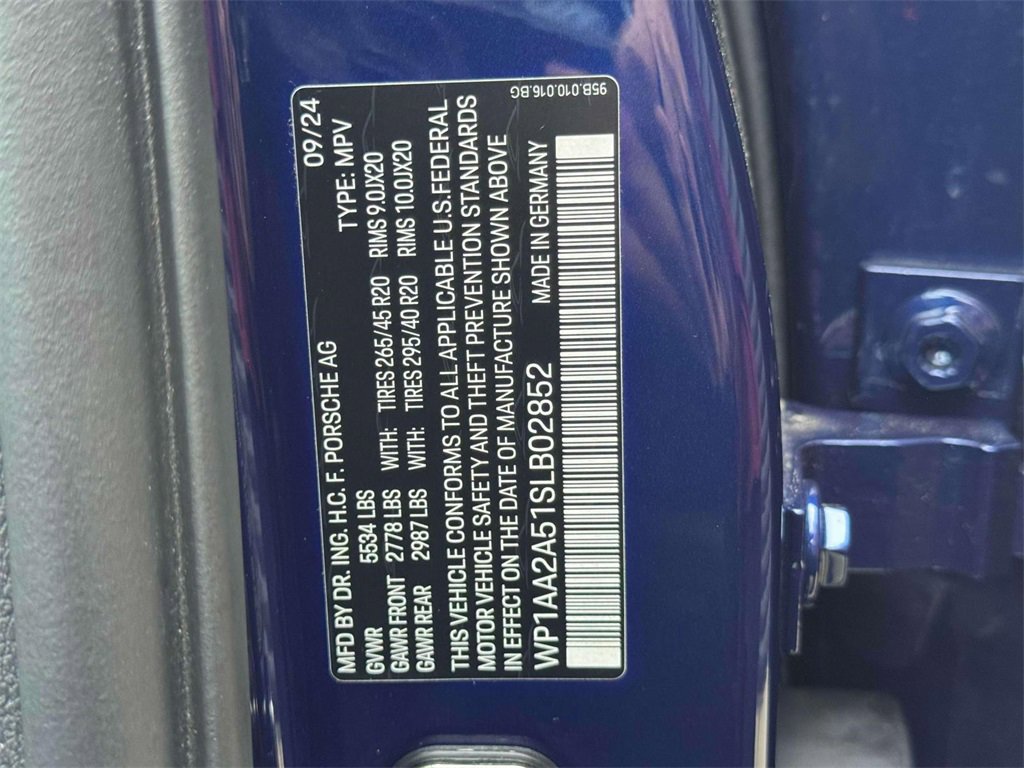 Used 2025 Porsche Macan Turbo image 30