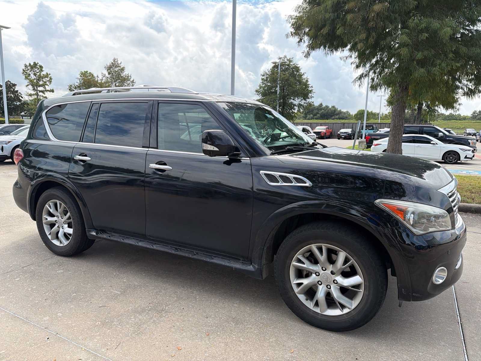 Used 2013 INFINITI QX56 2WD w/ Theater Pkg image 5