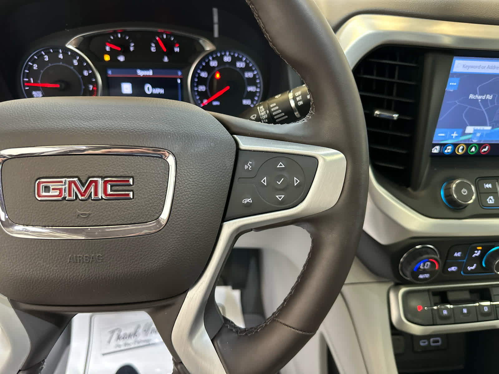 Used 2023 GMC Acadia SLT w/ Preferred Package AWD/4WD image 22