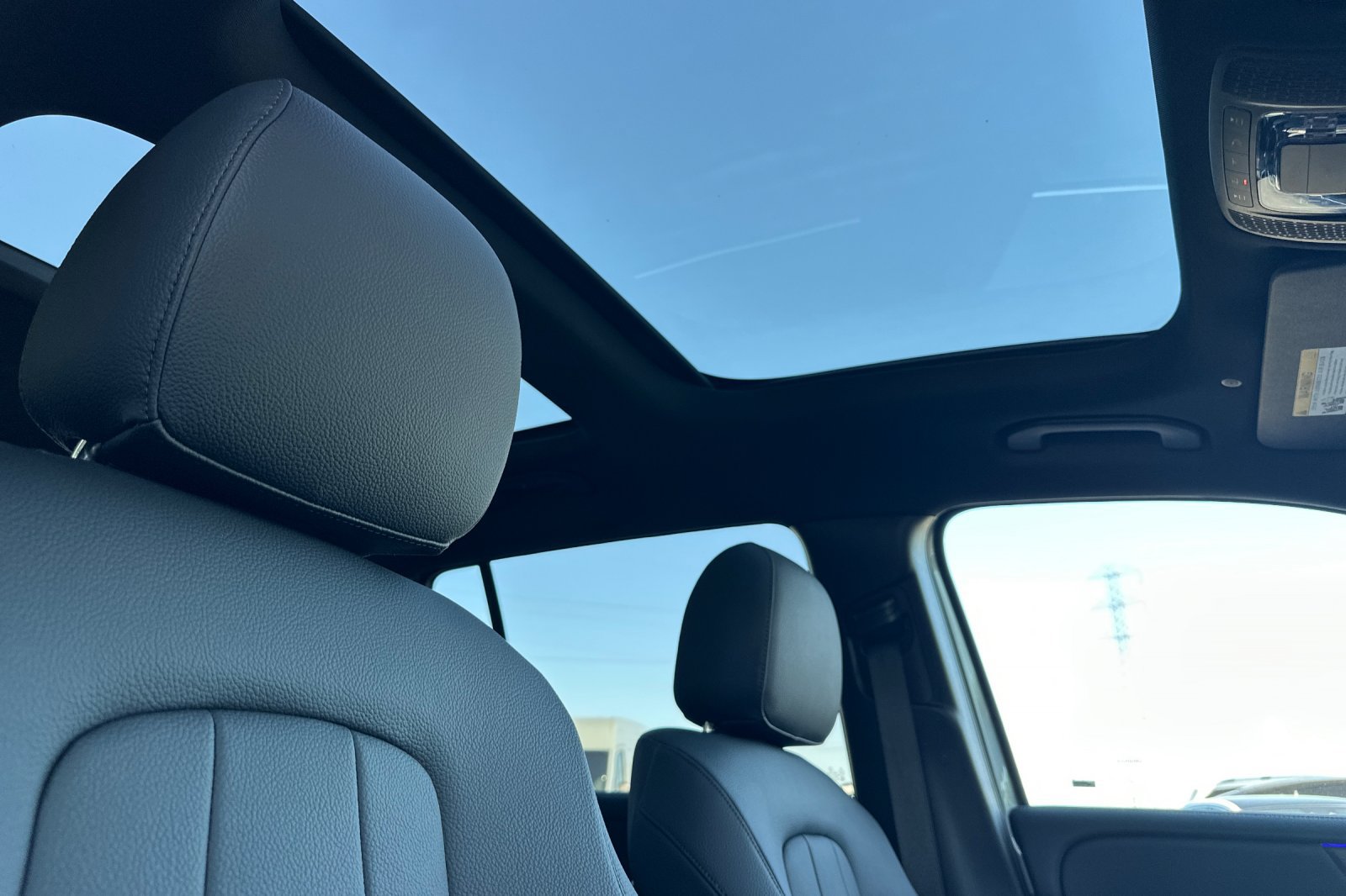 New 2026 Mercedes-Benz GLB 250 4MATIC image 17