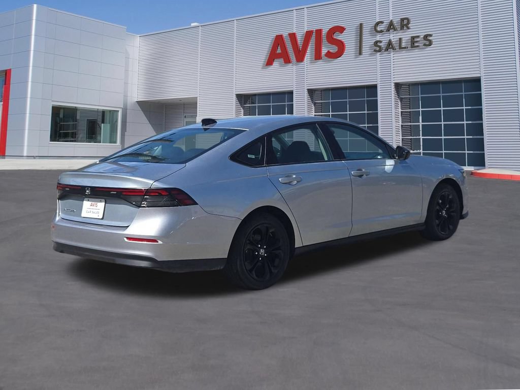 Used 2025 Honda Accord SE image 6