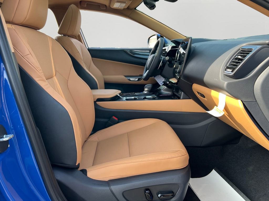 New 2026 Lexus NX 350h AWD w/ Premium Package image 4