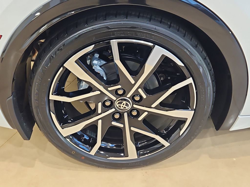 New 2026 Toyota Prius Plug-In Hybrid image 18