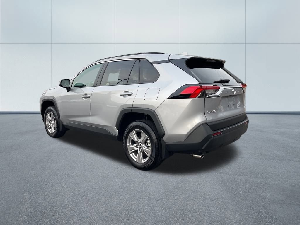 Used 2025 Toyota RAV4 XLE image 7