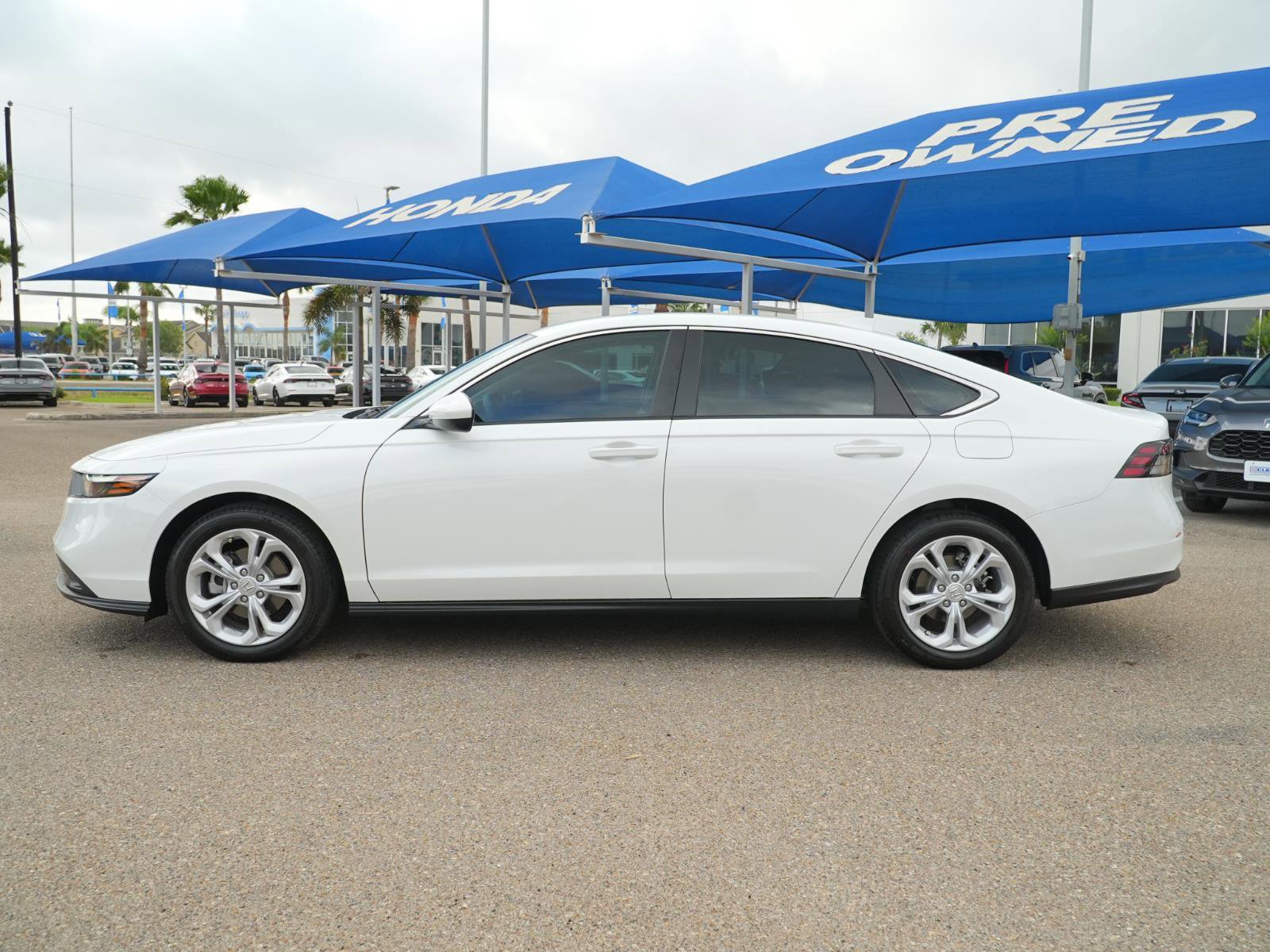 Used 2025 Honda Accord LX image 9