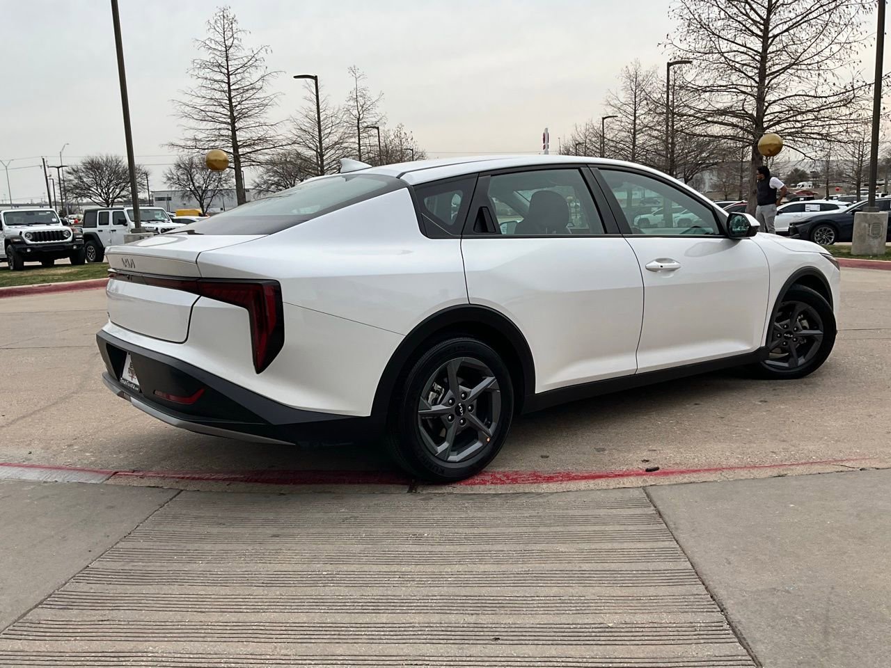 Used 2025 Kia K4 LXS image 6