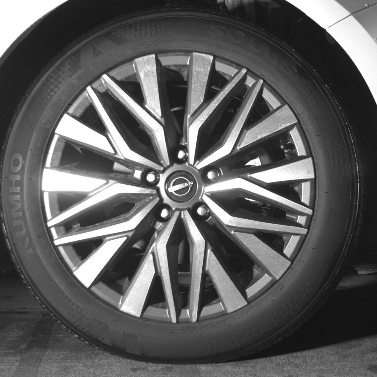 Used 2025 Nissan Altima 2.5 SV image 13