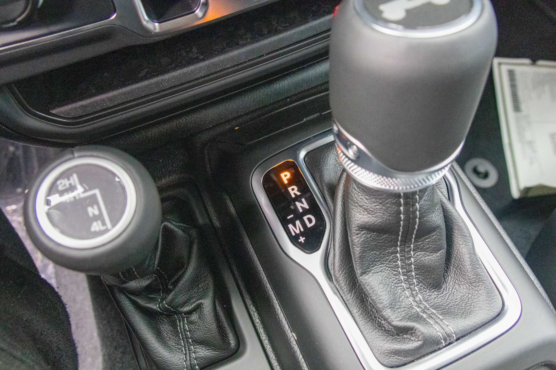 New 2027 Jeep Wrangler Unlimited Sahara AWD/4WD image 25