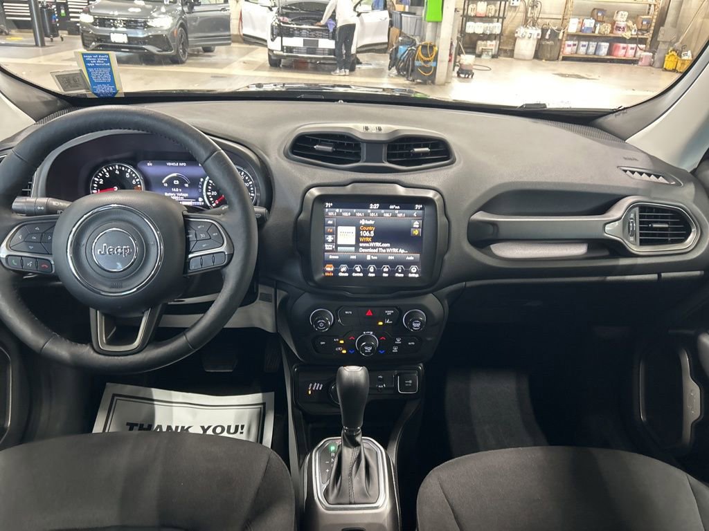 Used 2022 Jeep Renegade Latitude w/ Convenience Group image 11