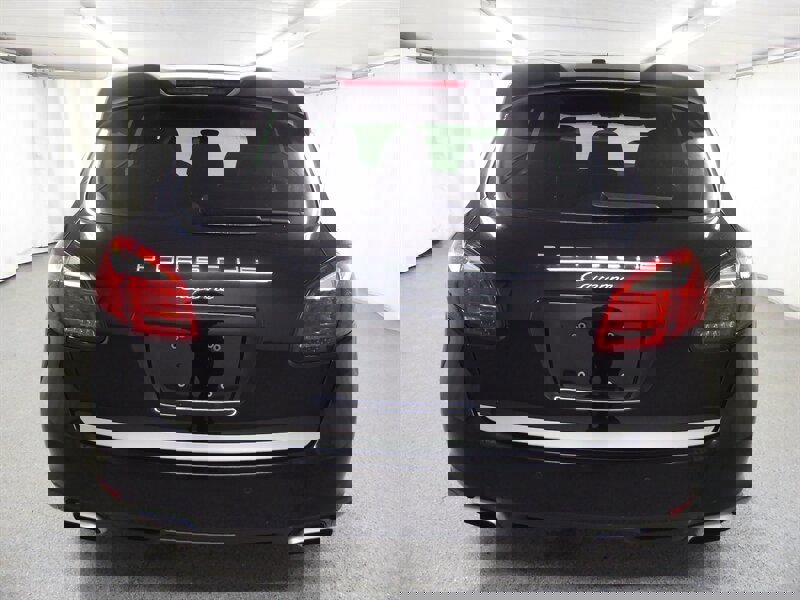 Used 2014 Porsche Cayenne AWD/4WD image 6