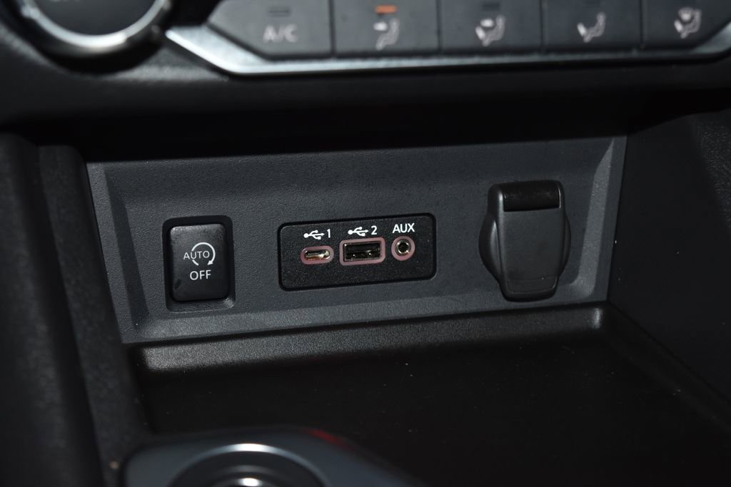 Certified 2024 Nissan Sentra SV image 13