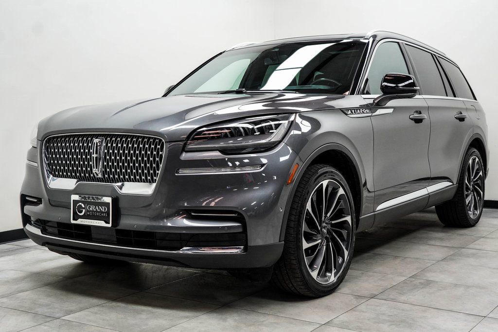 Used 2023 Lincoln Aviator Reserve w/ Equipment Group 201A image 6