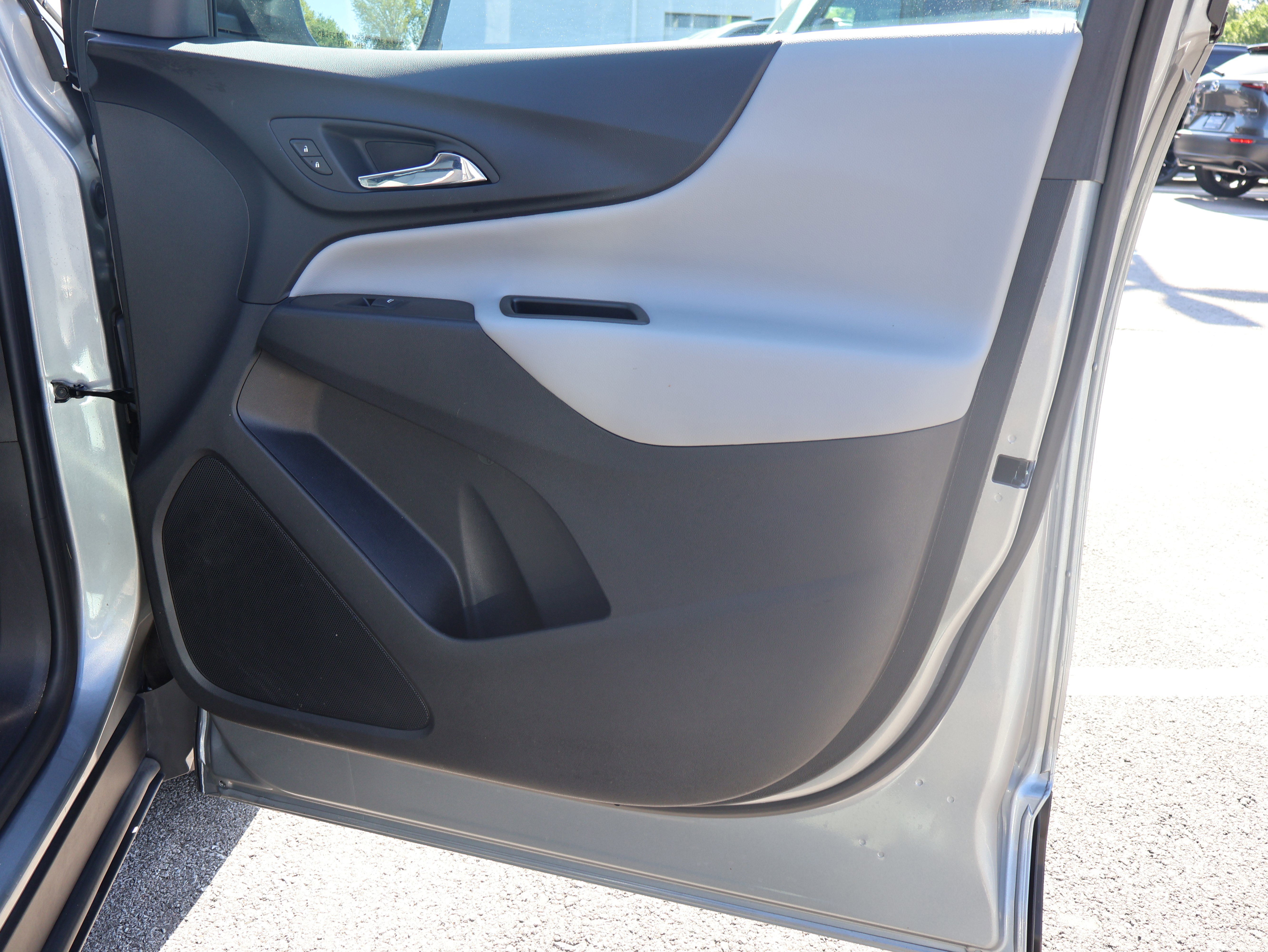 Used 2024 Chevrolet Equinox LS w/ LS Convenience Package FWD image 10