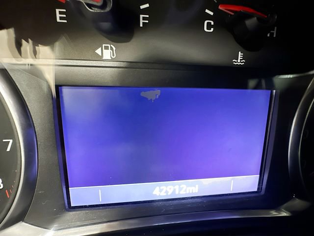 Used 2021 Chevrolet Traverse LT image 14