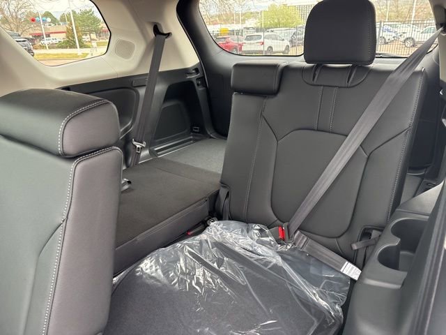 New 2026 Honda Pilot Touring image 9