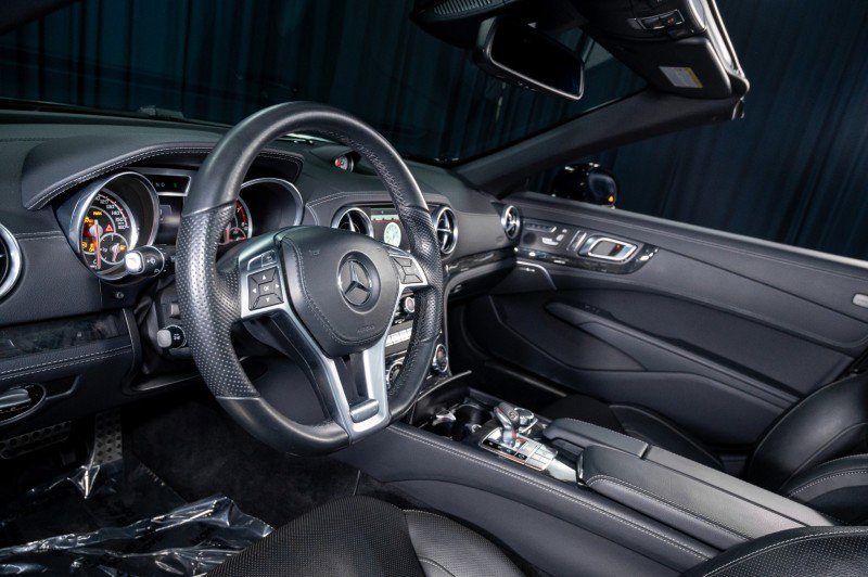 Used 2016 Mercedes-Benz SL 550 image 16