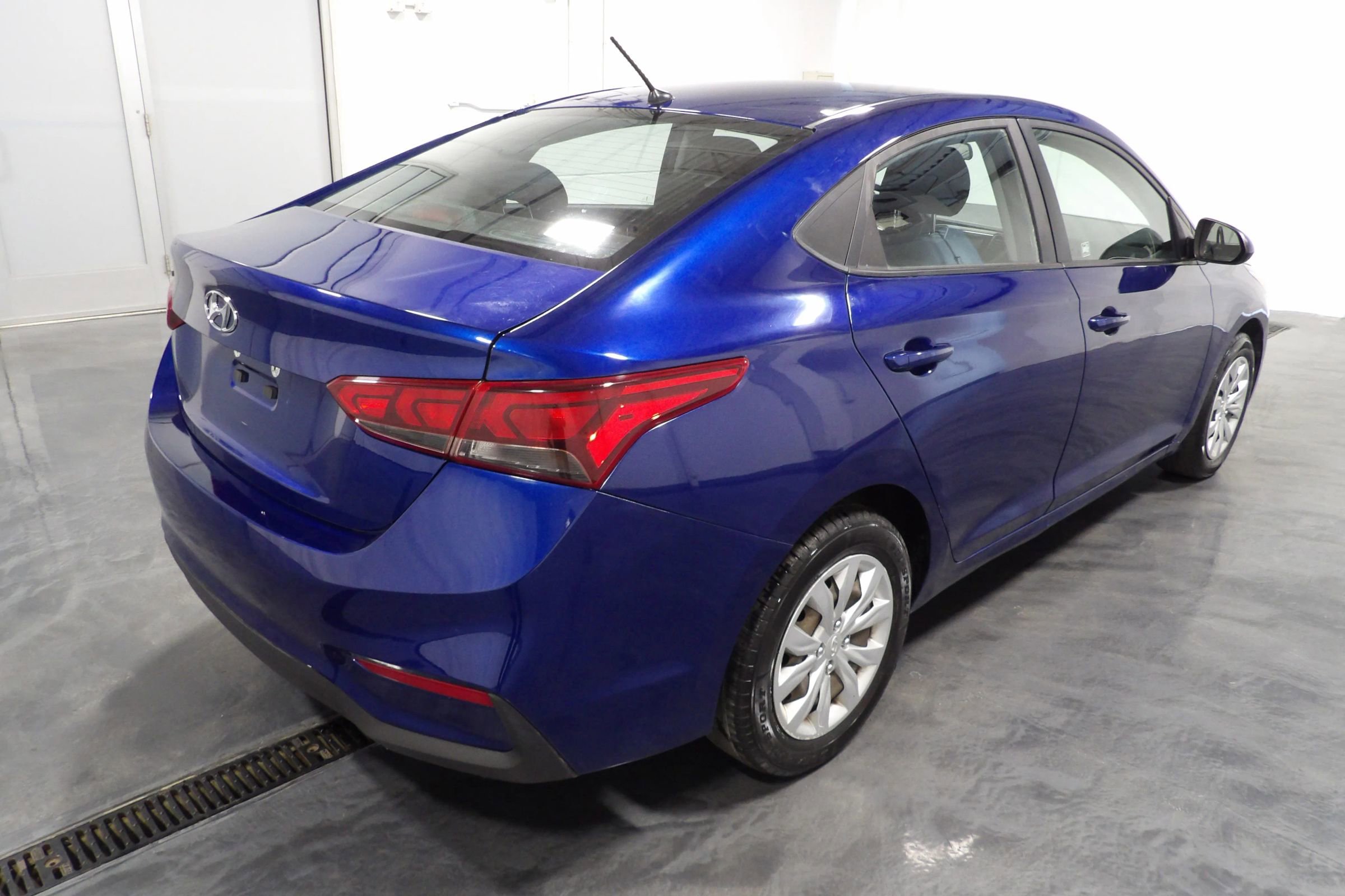 Used 2020 Hyundai Accent SE image 4