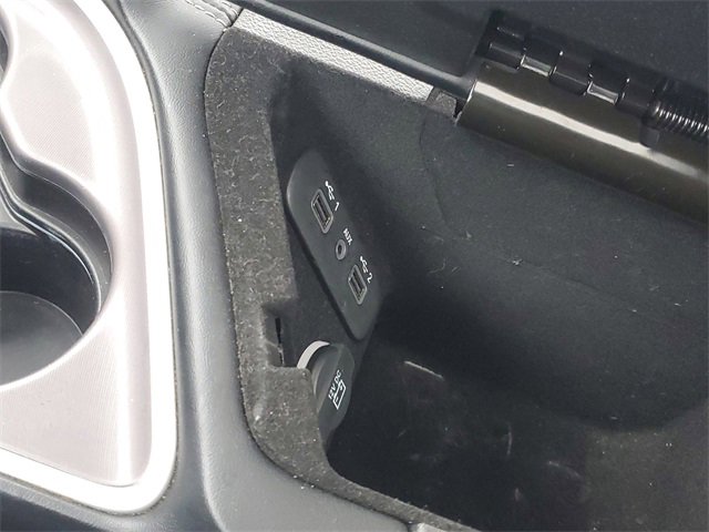 Used 2022 Dodge Challenger R/T w/ Blacktop Package image 29