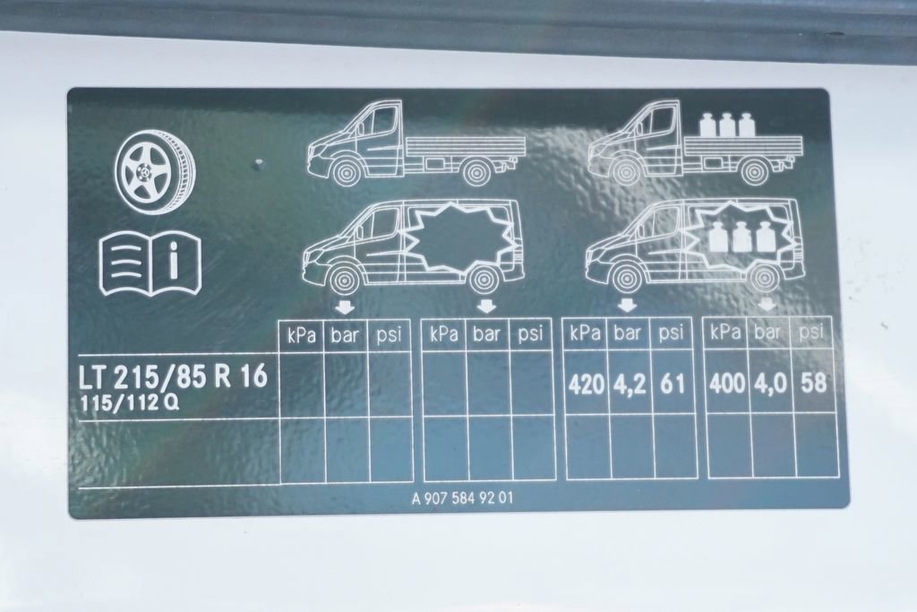 Used 2019 Freightliner Sprinter 3500 image 56