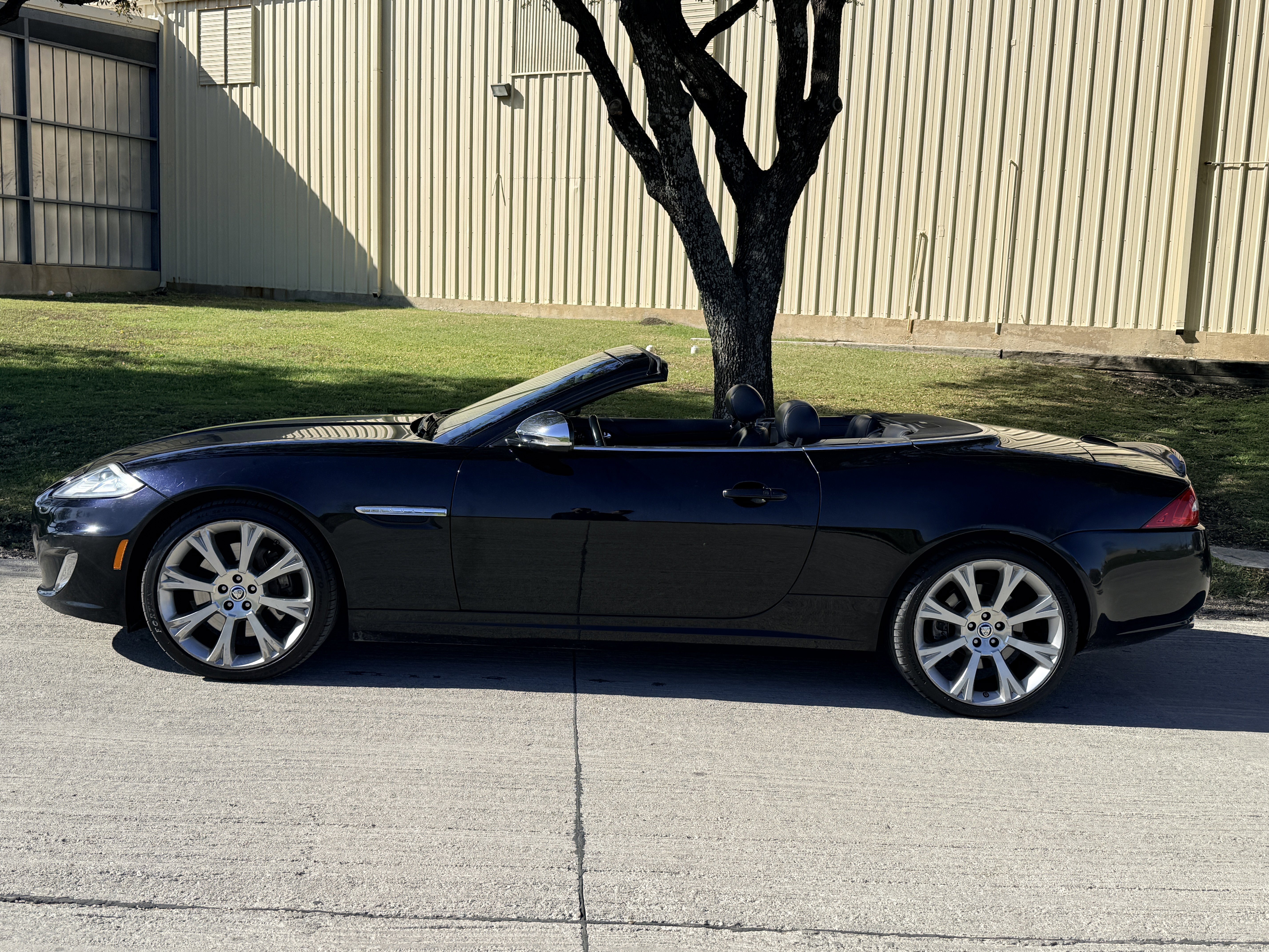 Used 2013 Jaguar XK Convertible RWD image 15