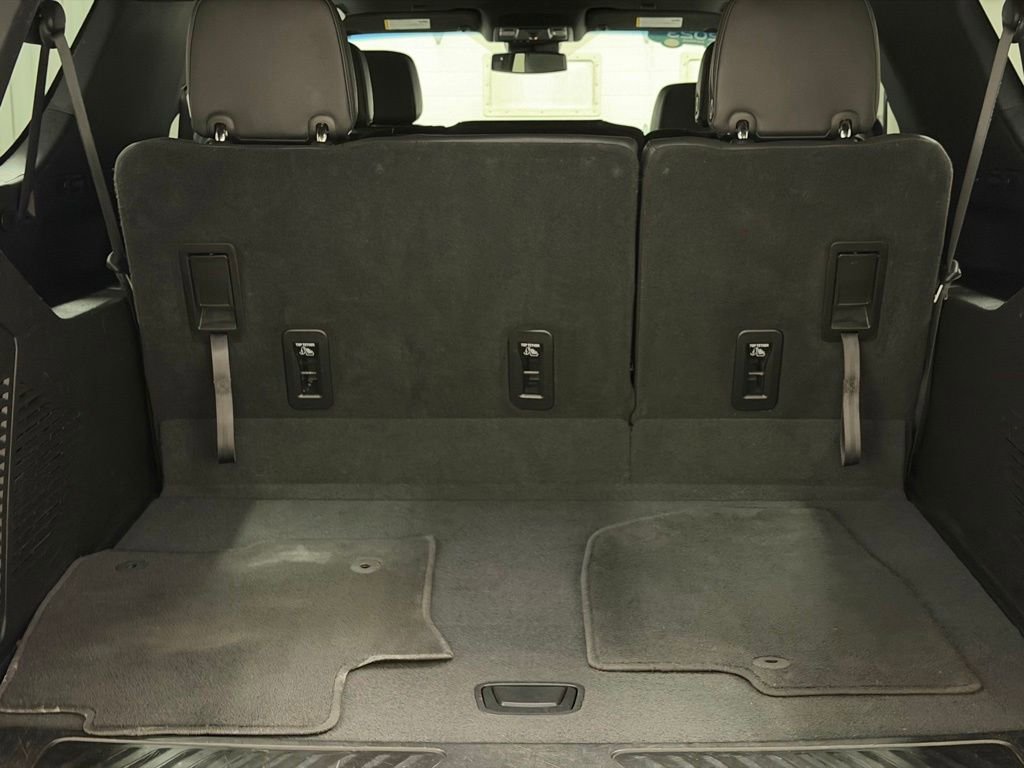 Certified 2023 Chevrolet Suburban LT AWD/4WD image 17