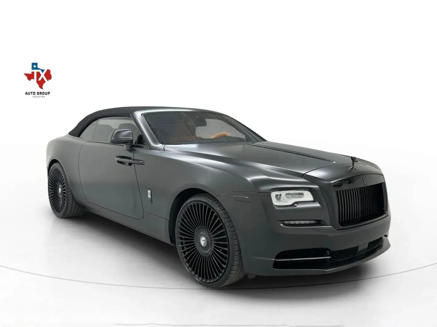 Used 2017 Rolls-Royce Dawn image 4